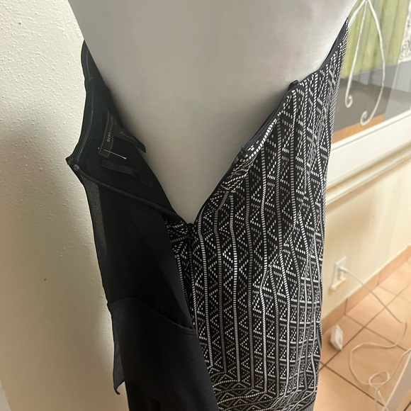 BCBGMAXAZRIA size 6 (M) never used . NWT. - Picture 7 of 15